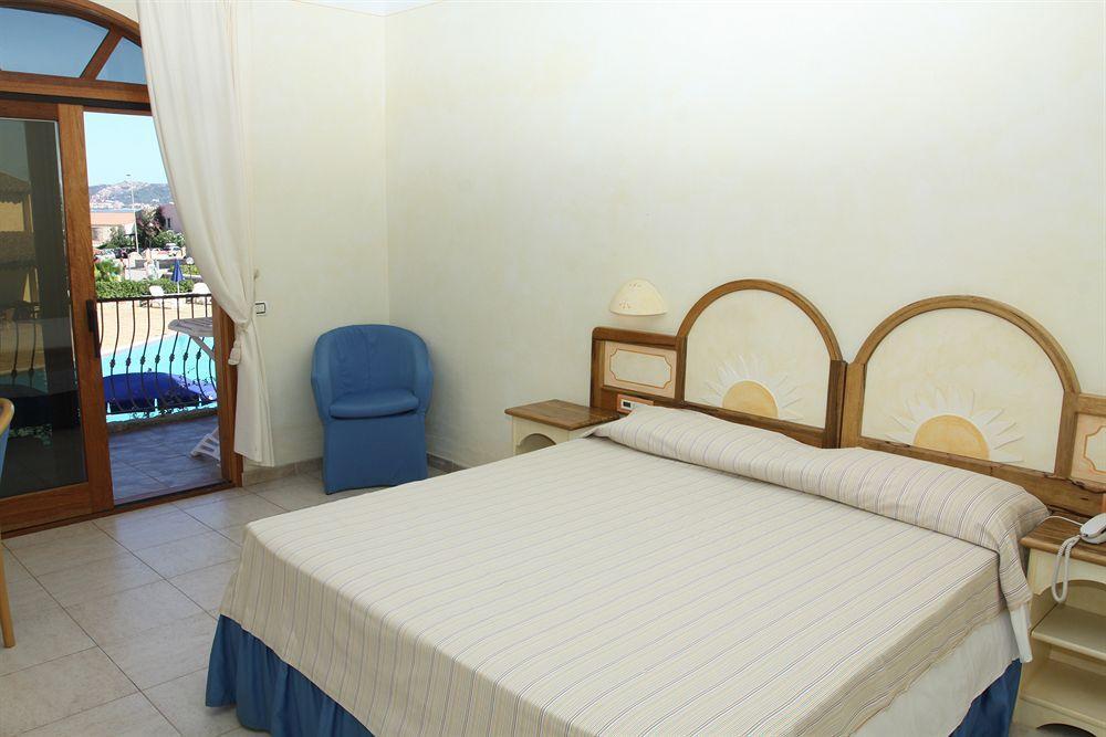 Club Esse Posada Palau Zewnętrze zdjęcie
